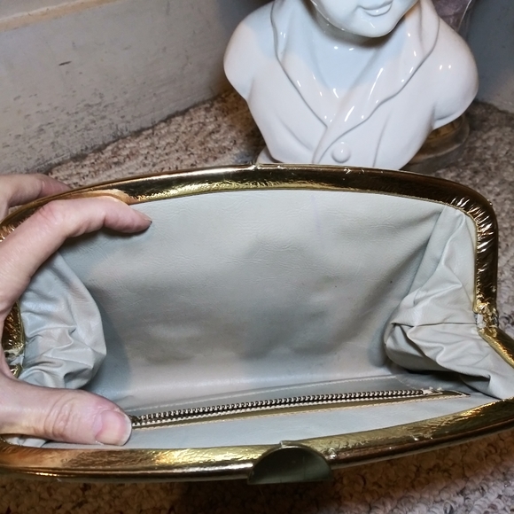 Vintage ER Miami Metallic Gold Embroidered Faux Leather Clasp Top Clutch Purse - Picture 13 of 16